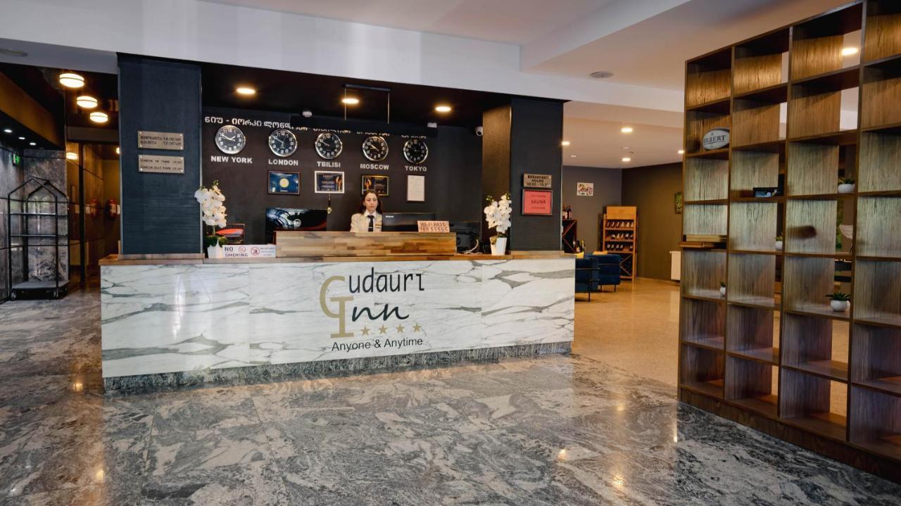 Gudauri Inn Buitenkant foto Udairi Inn