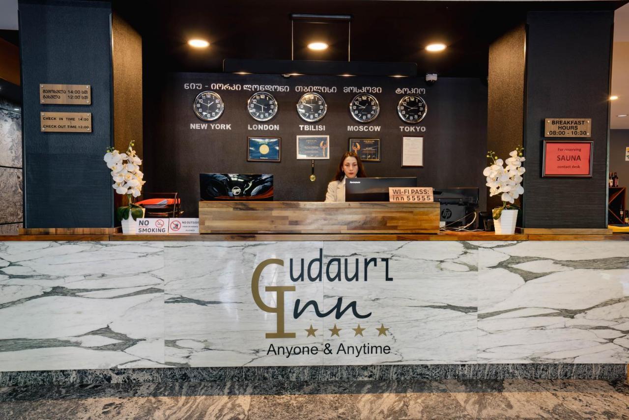 Gudauri Inn Buitenkant foto Gudaurl Inn